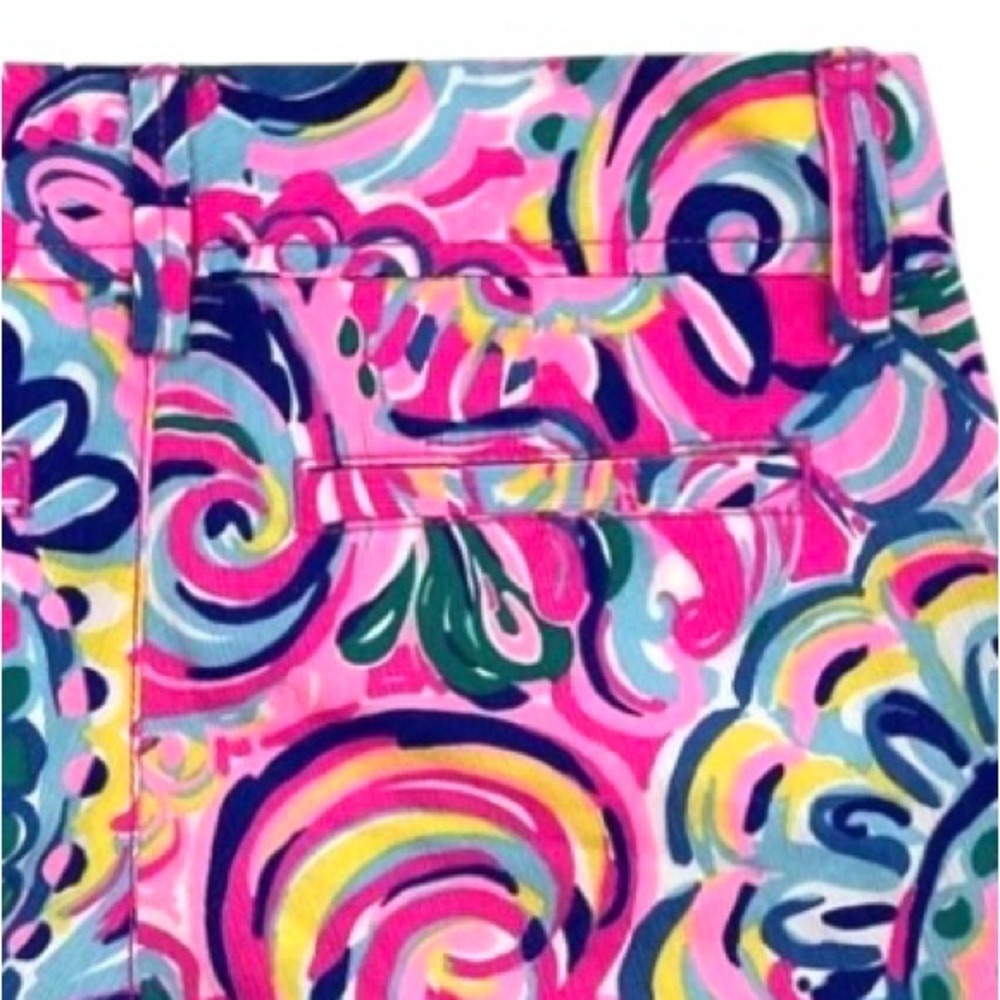 Lilly Pulitzer sz 4 Vibrant Pink & Blue floral Callahan Shorts w 4 1/2” inseam - Picture 11 of 16